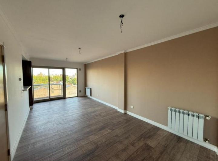 Departamento · 65m² · 2 Ambientes · 1 Cochera