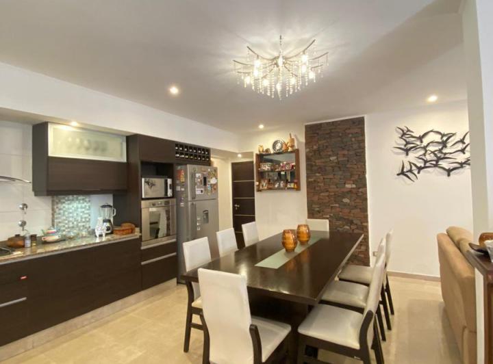 Departamento · 100m² · 4 Ambientes · 1 Cochera