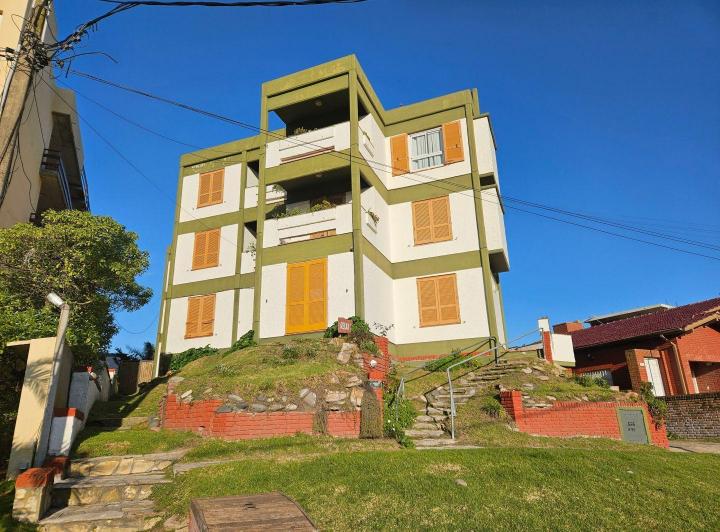 Departamento · 44m² · 3 Ambientes · 1 Cochera
