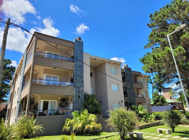 Departamento · 60m² · 2 Dormitorios · 1 Cochera