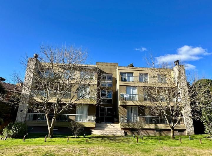 Departamento · 52m² · 2 Ambientes · 1 Cochera