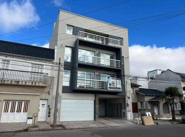 Departamento · 47m² · 2 Ambientes · 1 Cochera