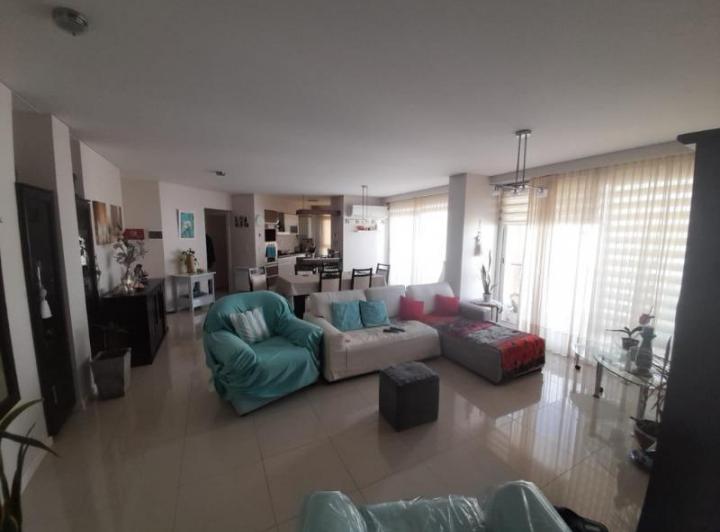 Departamento · 104m² · 3 Ambientes · 2 Cocheras