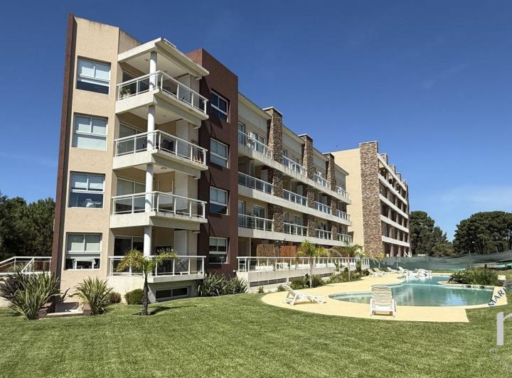Departamento · 70m² · 3 Ambientes · 1 Cochera