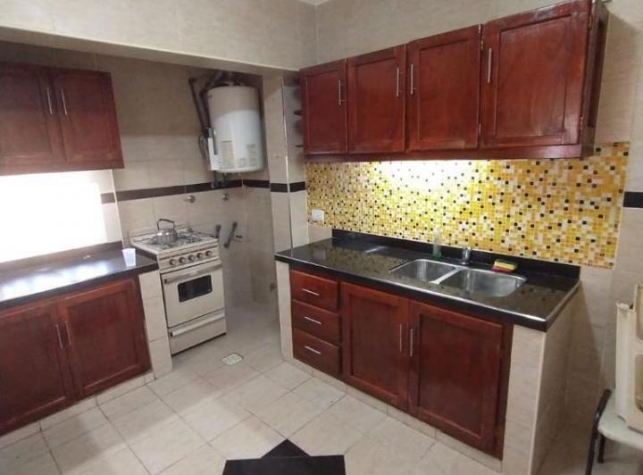 Departamento · 75m² · 4 Ambientes · 2 Cocheras