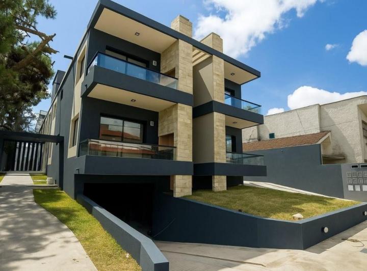 Departamento · 40m² · 2 Ambientes · 1 Cochera