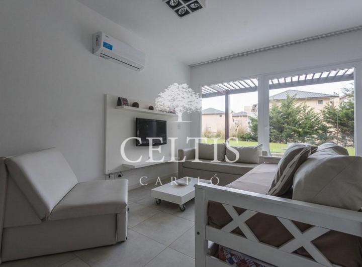 Departamento · 82m² · 2 Ambientes · 1 Cochera