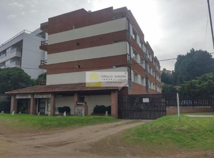 Departamento · 52m² · 3 Ambientes · 1 Cochera