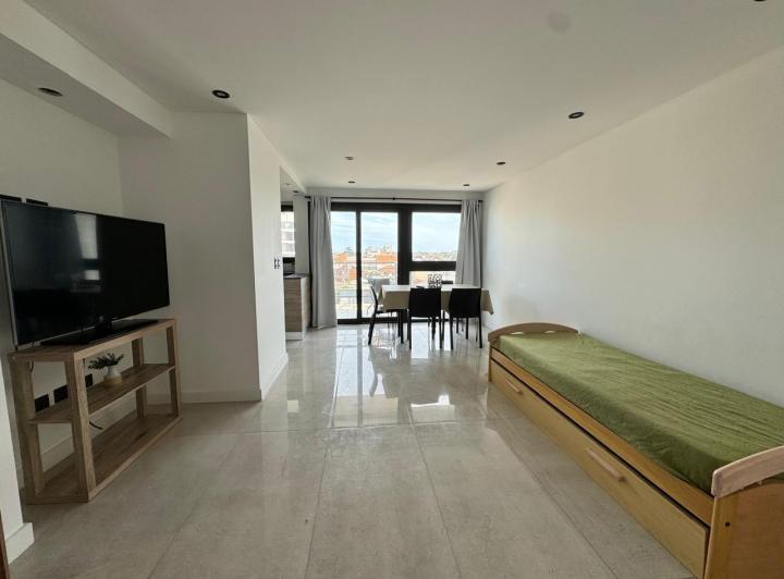 Departamento · 50m² · 2 Ambientes · 1 Cochera