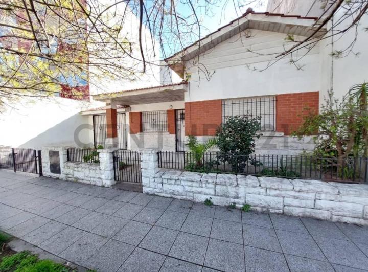 Casa · 124m² · 3 Ambientes · 1 Cochera