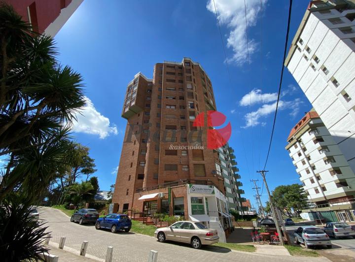 Departamento · 90m² · 3 Dormitorios · 1 Cochera