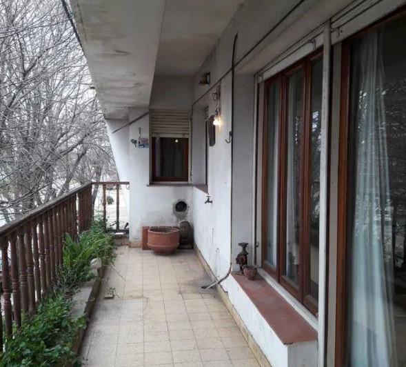 Departamento · 100m² · 4 Ambientes · 7 Cocheras