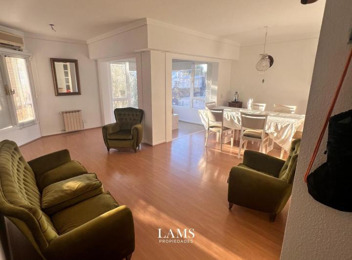 Departamento · 104m² · 4 Ambientes · 1 Cochera