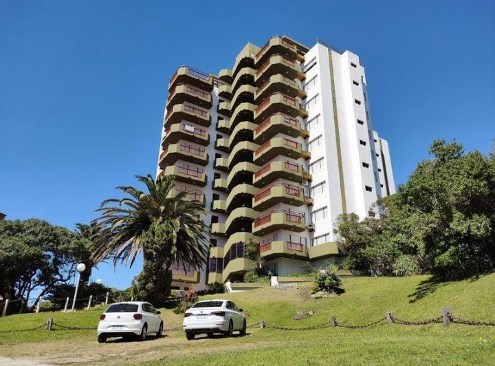 Departamento · 84m² · 4 Ambientes · 1 Cochera