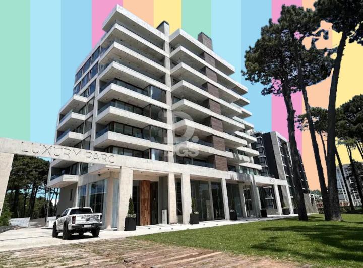 Departamento · 123m² · 4 Ambientes · 1 Cochera