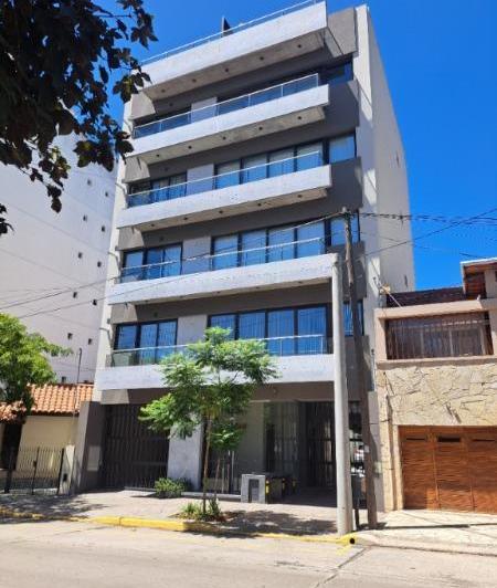 Departamento · 130m² · 4 Ambientes · 1 Cochera