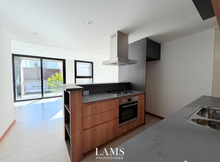 Departamento · 65m² · 2 Ambientes · 1 Cochera
