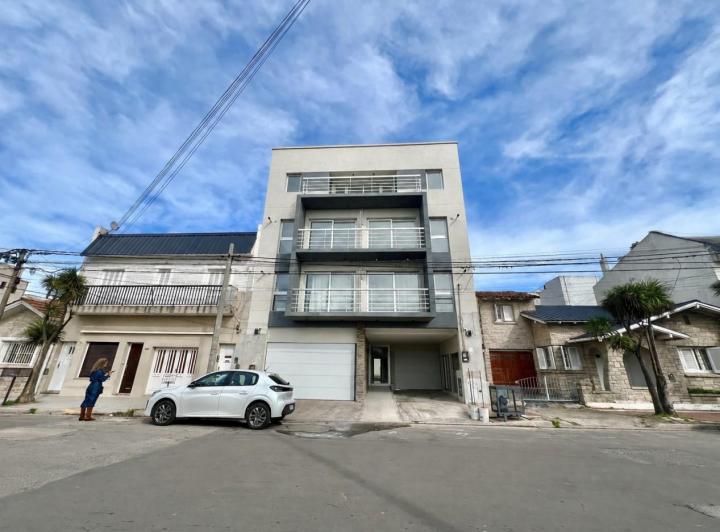 Departamento · 50m² · 2 Ambientes · 1 Cochera