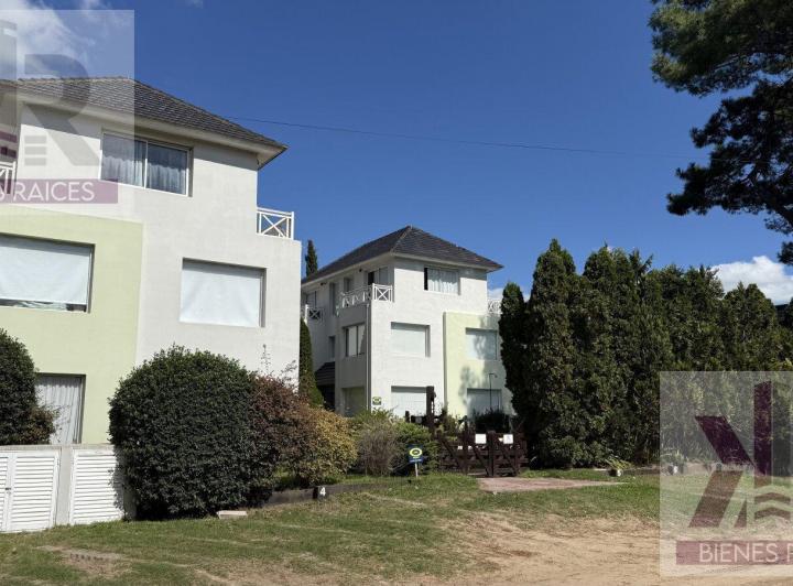 Departamento · 105m² · 4 Ambientes · 1 Cochera