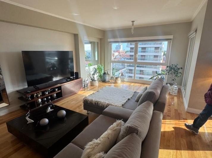 Departamento · 135m² · 4 Ambientes · 2 Cocheras