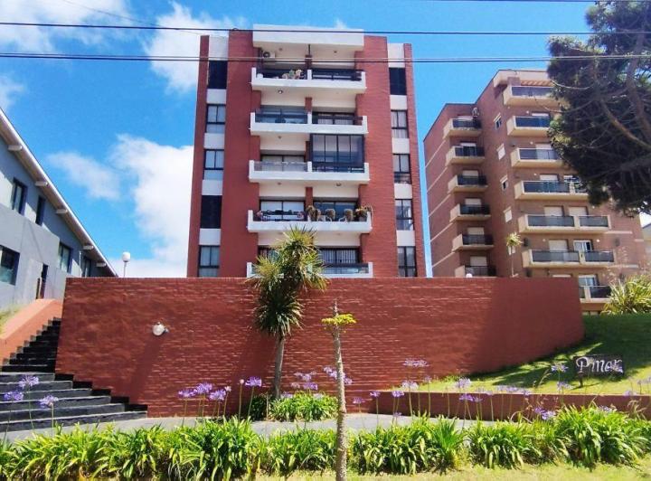 Departamento · 85m² · 4 Ambientes · 1 Cochera