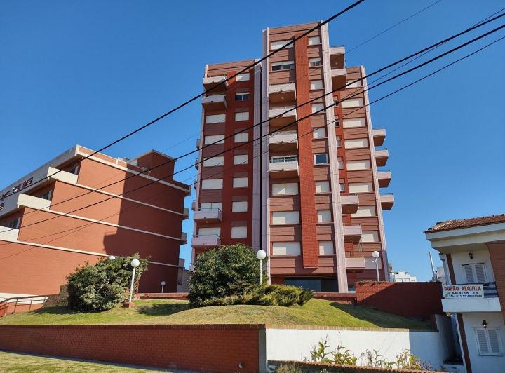 Departamento · 40m² · 2 Ambientes · 1 Cochera