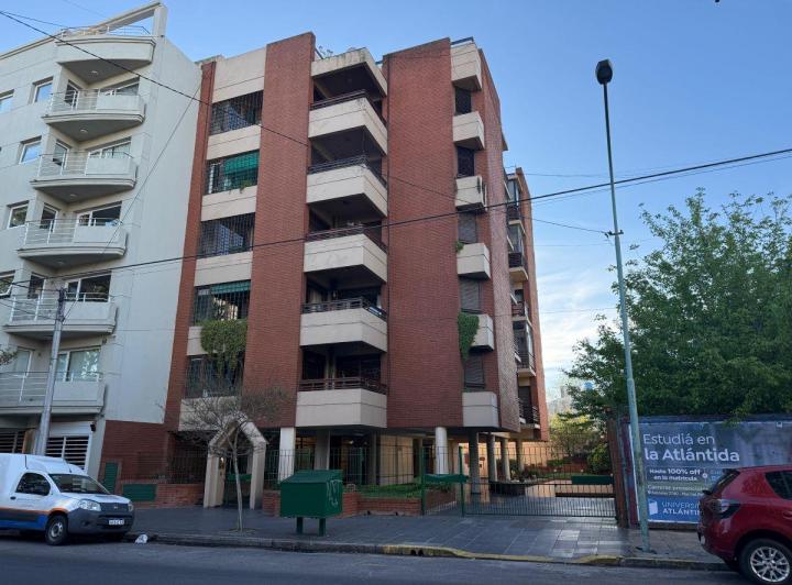 Departamento · 110m² · 4 Ambientes · 2 Cocheras