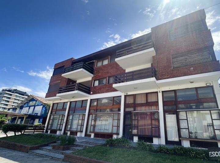 Departamento · 70m² · 4 Ambientes · 1 Cochera