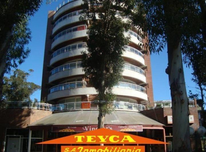 Departamento · 130m² · 4 Ambientes · 1 Cochera