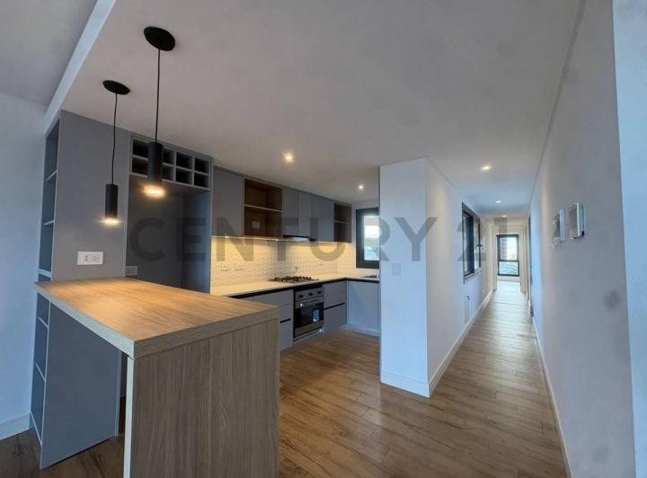 Departamento · 100m² · 3 Ambientes · 1 Cochera