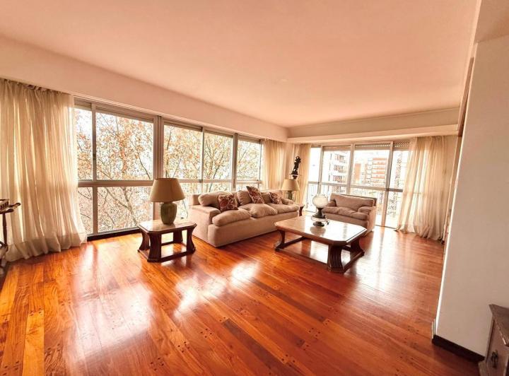 Departamento · 140m² · 4 Ambientes · 1 Cochera