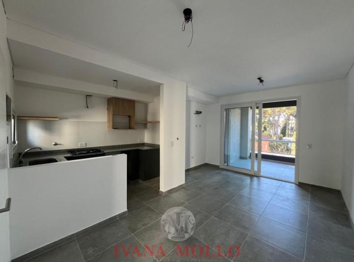 Departamento · 42m² · 2 Ambientes · 1 Cochera