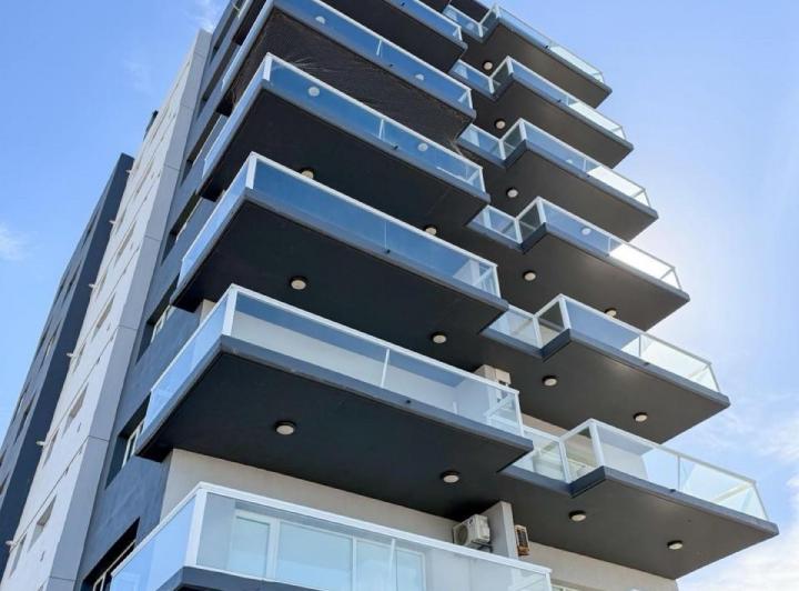 Departamento · 100m² · 4 Ambientes · 1 Cochera
