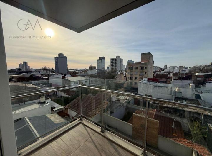 Departamento · 67m² · 3 Ambientes · 2 Cocheras