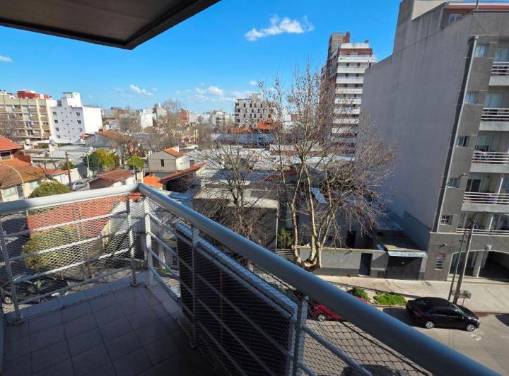Departamento · 75m² · 3 Ambientes · 1 Cochera