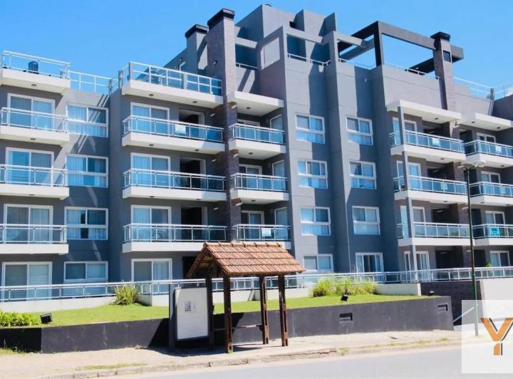 Departamento · 70m² · 2 Ambientes · 1 Cochera