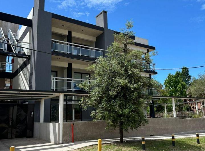 Departamento · 40m² · 2 Ambientes · 2 Cocheras