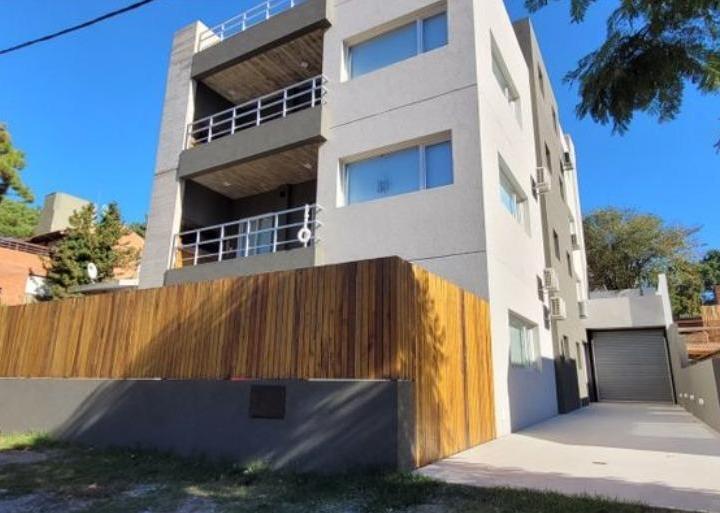 Departamento · 100m² · 2 Dormitorios · 1 Cochera
