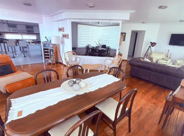 Departamento · 117m² · 4 Ambientes · 1 Cochera