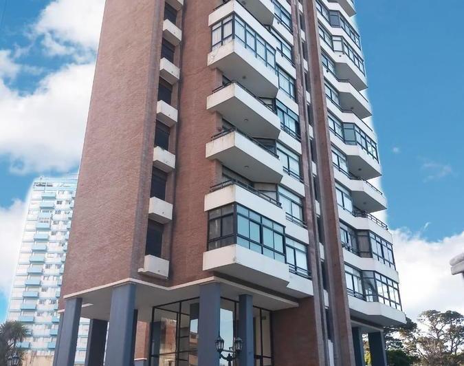 Departamento · 80m² · 3 Ambientes · 1 Cochera
