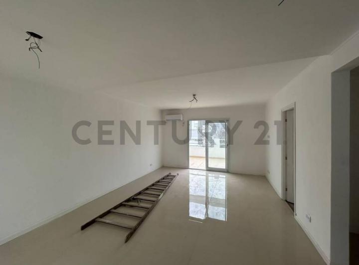 Departamento · 50m² · 2 Ambientes · 1 Cochera