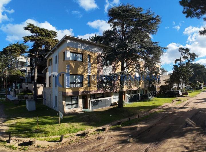 Departamento · 55m² · 2 Ambientes · 1 Cochera