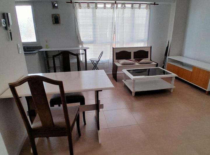 Departamento · 49m² · 2 Ambientes · 1 Cochera