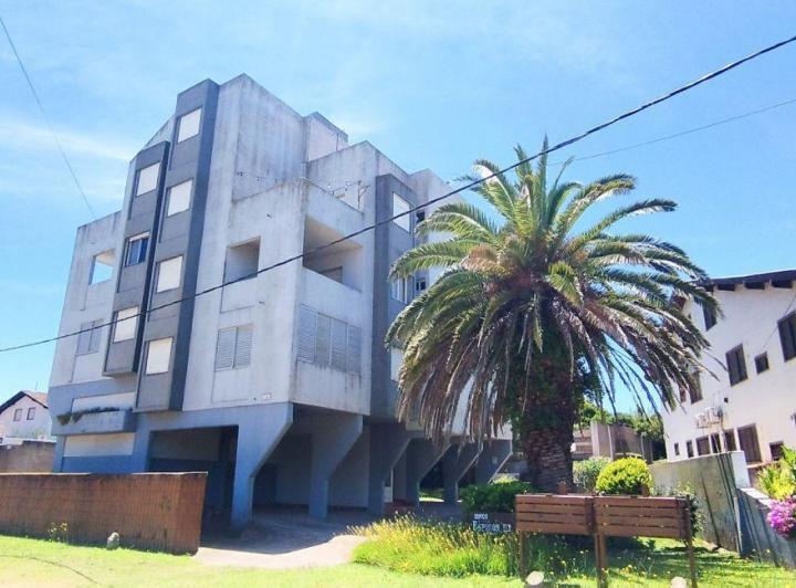 Departamento · 80m² · 3 Ambientes · 1 Cochera
