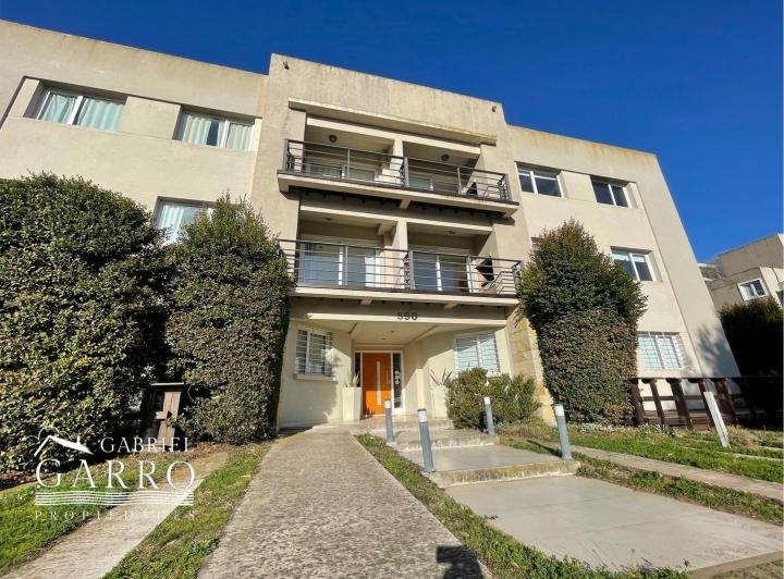 Departamento · 47m² · 2 Ambientes · 1 Cochera