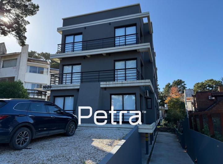 Departamento · 47m² · 3 Ambientes · 1 Cochera