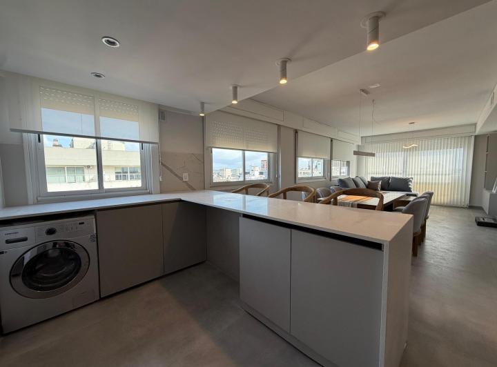 Departamento · 94m² · 4 Ambientes · 1 Cochera