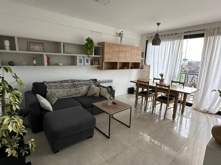Departamento · 49m² · 2 Ambientes · 1 Cochera