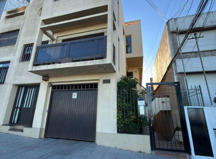Departamento · 52m² · 3 Ambientes · 1 Cochera