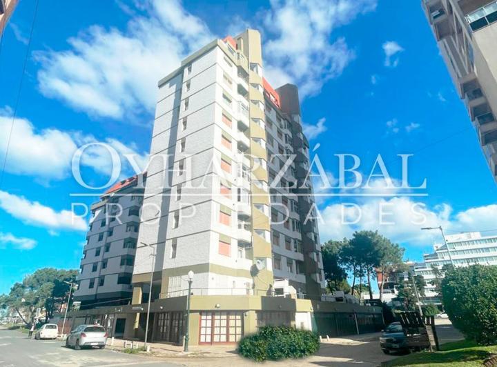 Departamento · 75m² · 4 Ambientes · 1 Cochera